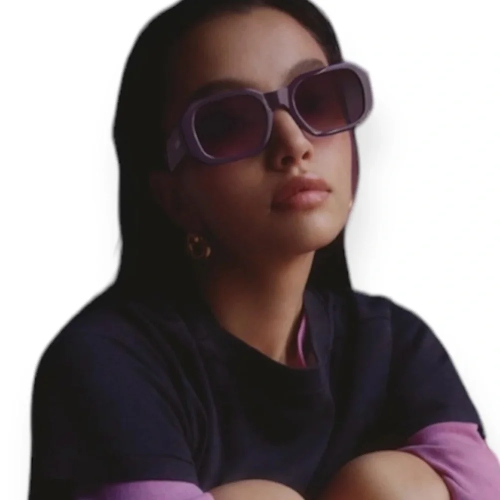 QUAY Hyped Up Sunglasses Amethyst Purple Frame Dark Amethyst Gradient Lens NWT